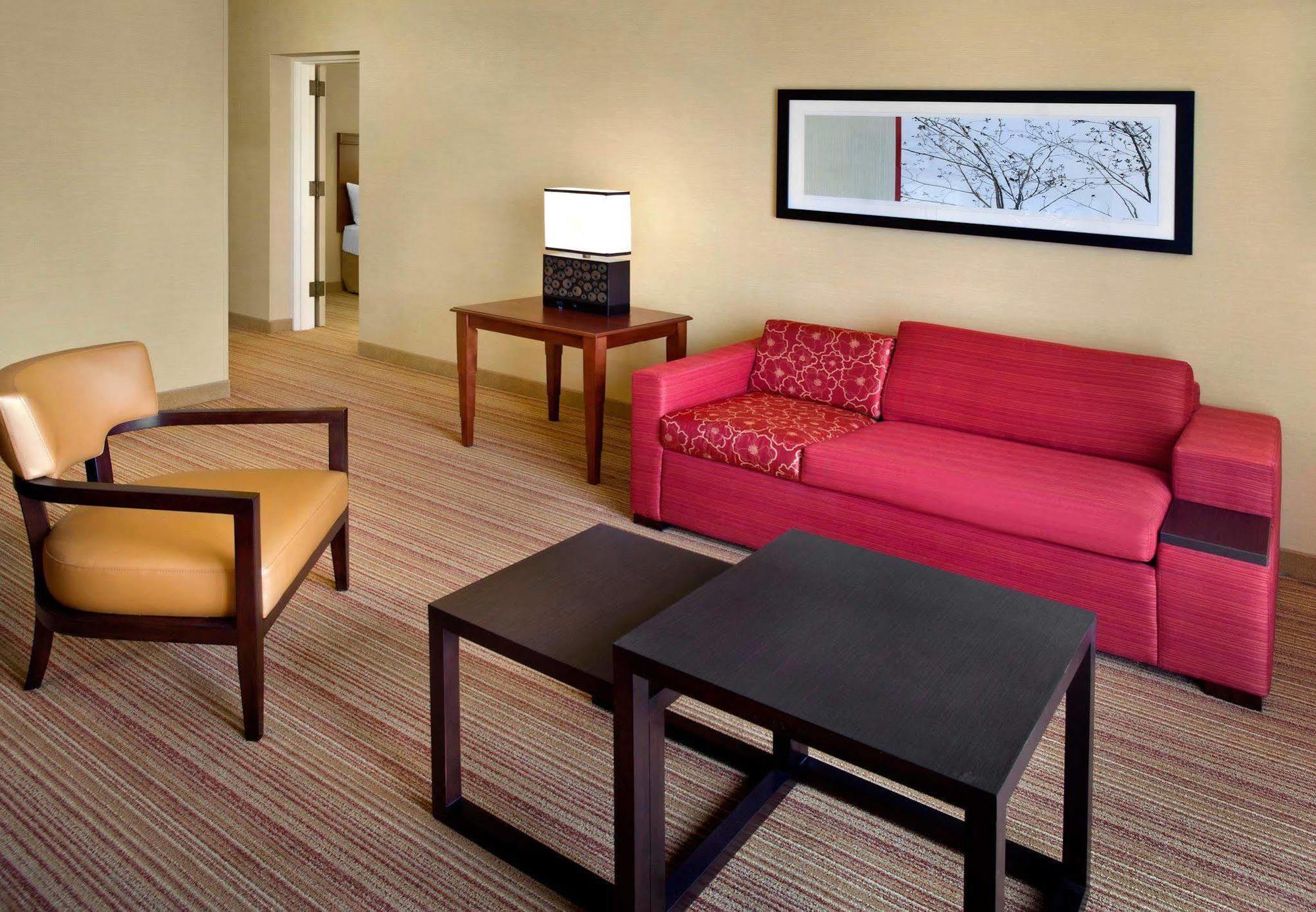 Courtyard By Marriott Pittsburgh Airport Hotel Coraopolis Exterior foto