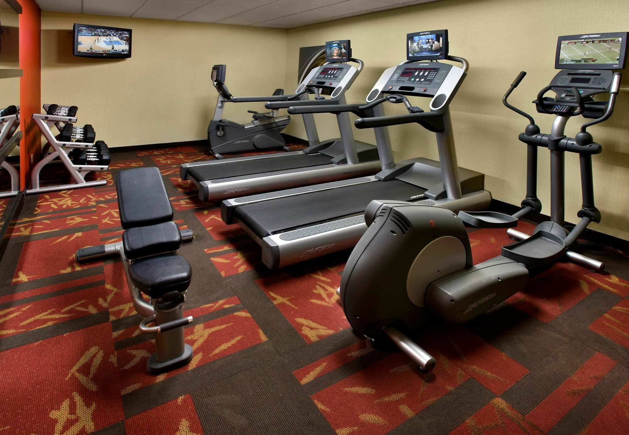 Courtyard By Marriott Pittsburgh Airport Hotel Coraopolis Exterior foto